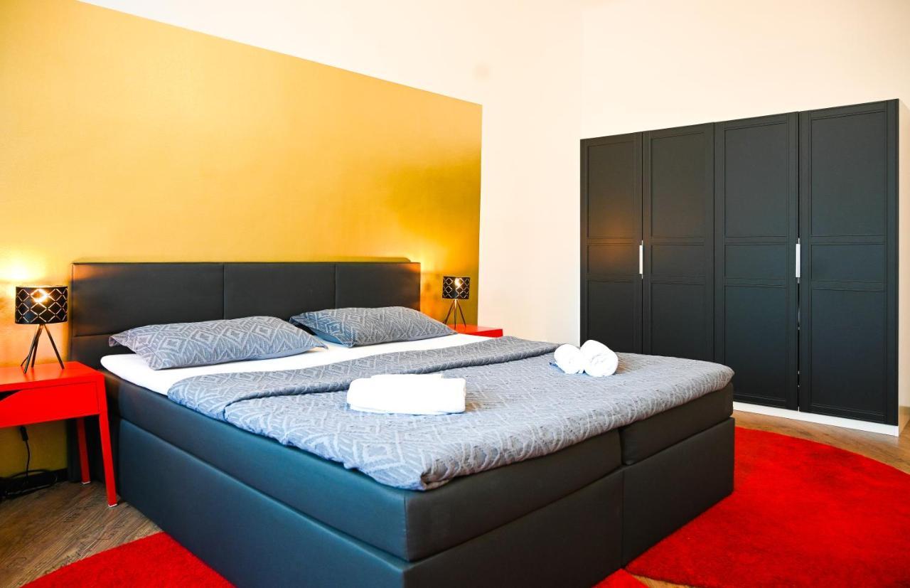 Highlight Suite Augarten Wina Bagian luar foto
