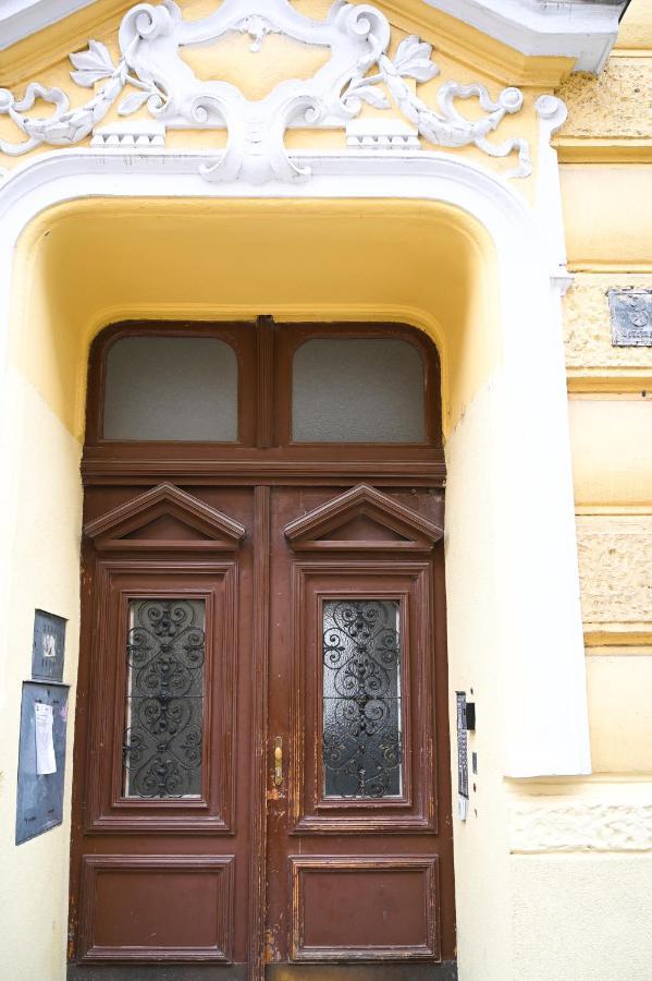 Highlight Suite Augarten Wina Bagian luar foto